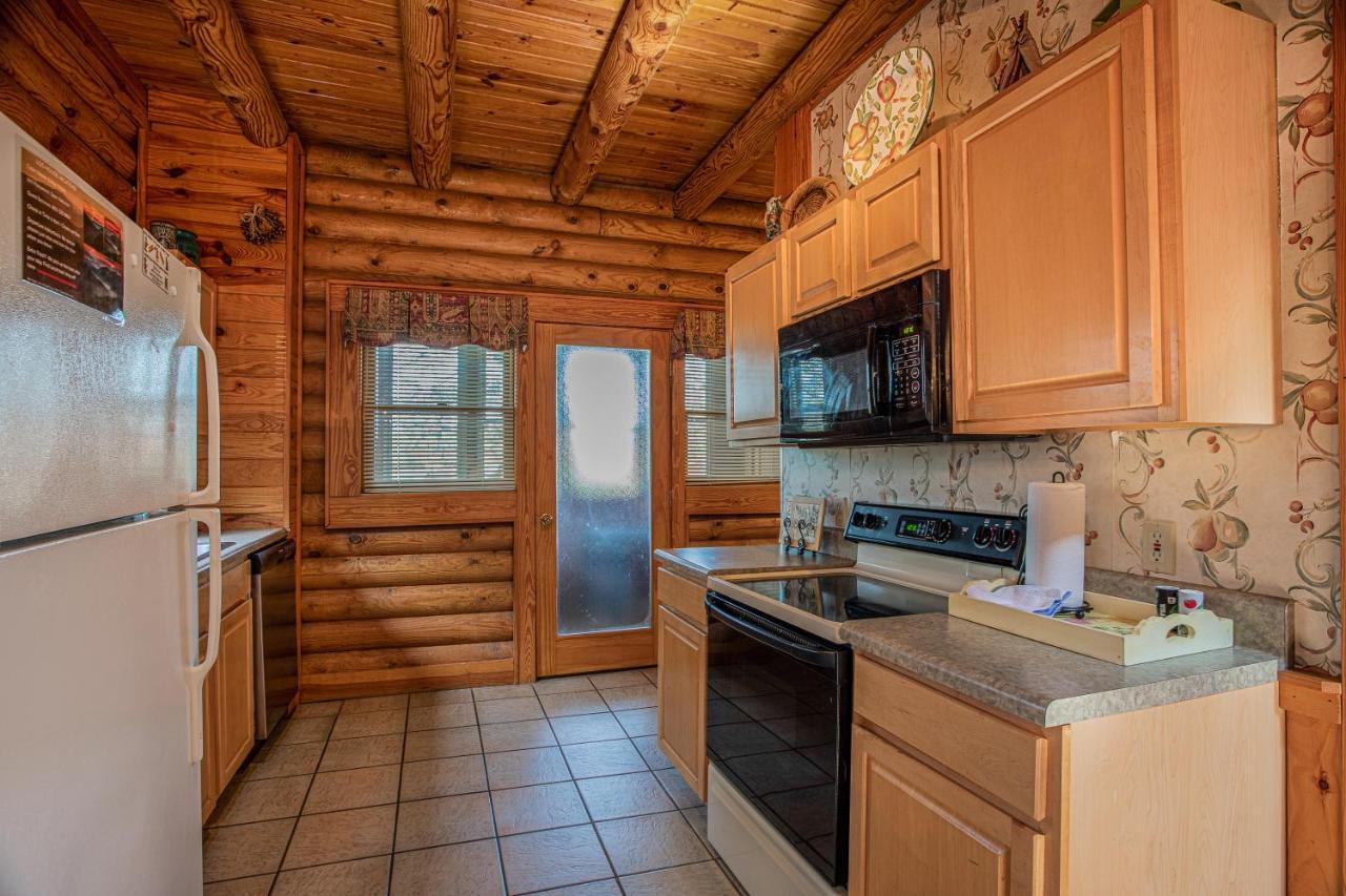 Vila Great Wolf Cabin In Pigeon Forge! Exteriér fotografie
