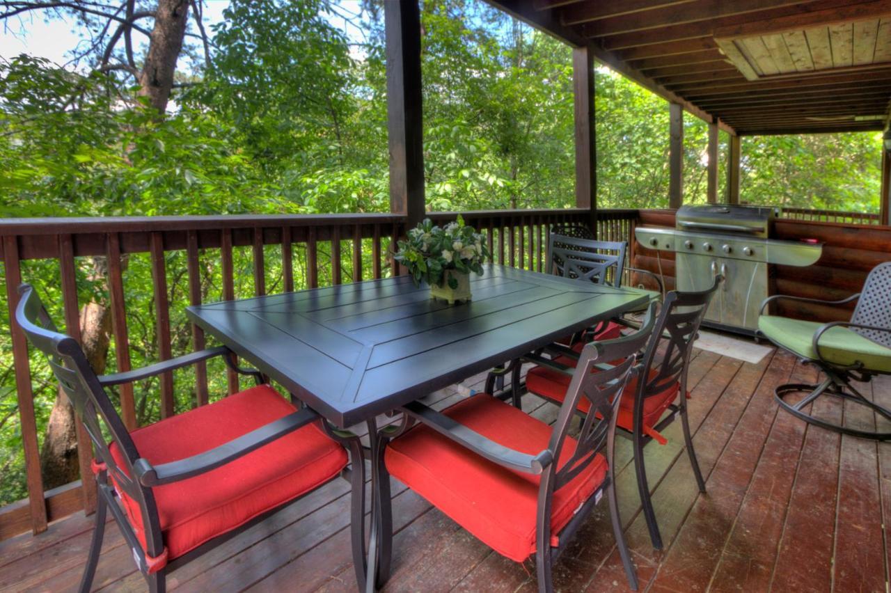 Vila Great Wolf Cabin In Pigeon Forge! Exteriér fotografie