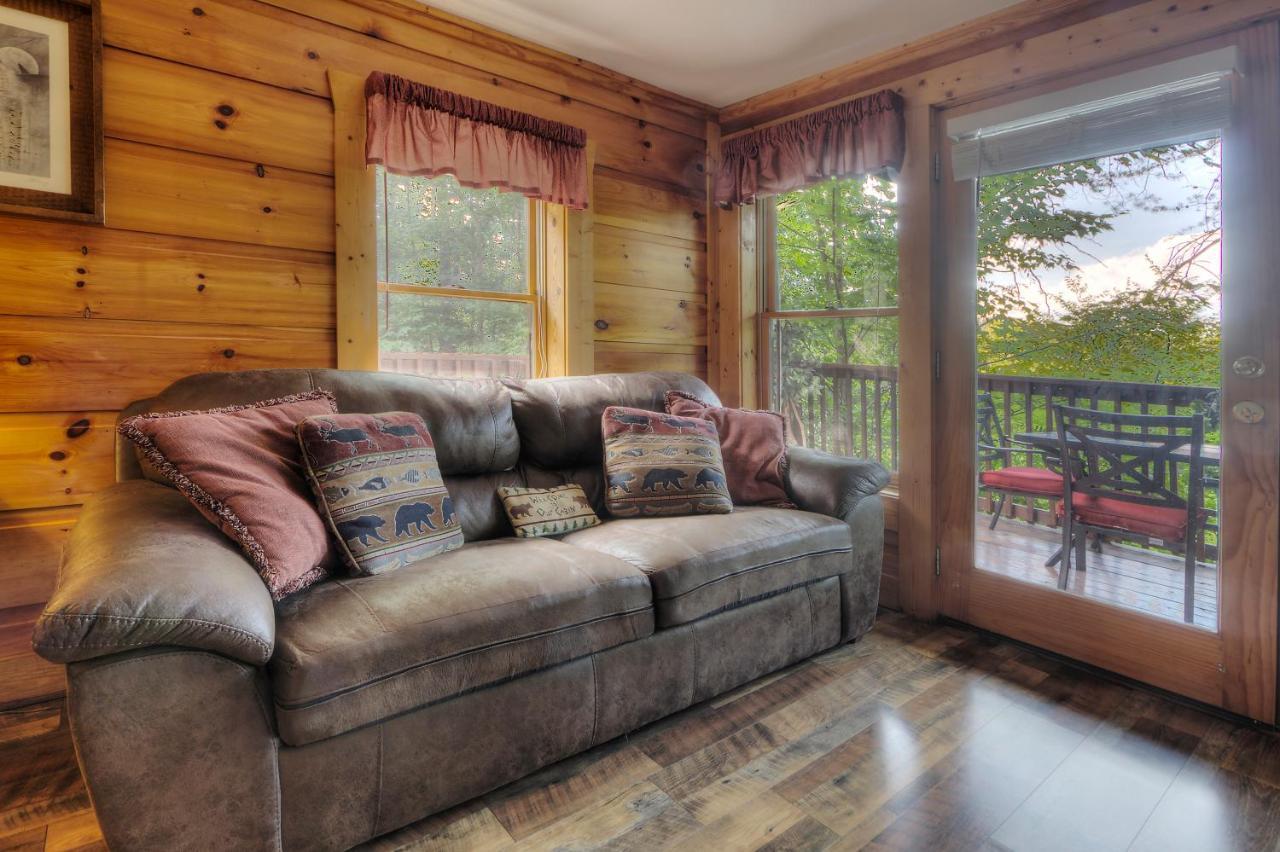 Vila Great Wolf Cabin In Pigeon Forge! Exteriér fotografie